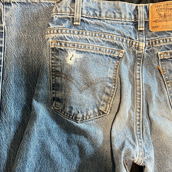 Vintage Levi’s 505s. - Picture 6 of 6